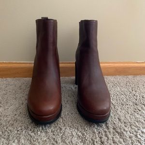 Margo Chelsea Sorel Booties Size 10
